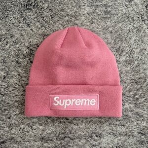 Supreme x New Era Box Logo Beanie Hat, Skull Cap, Dusty Pink, NWT